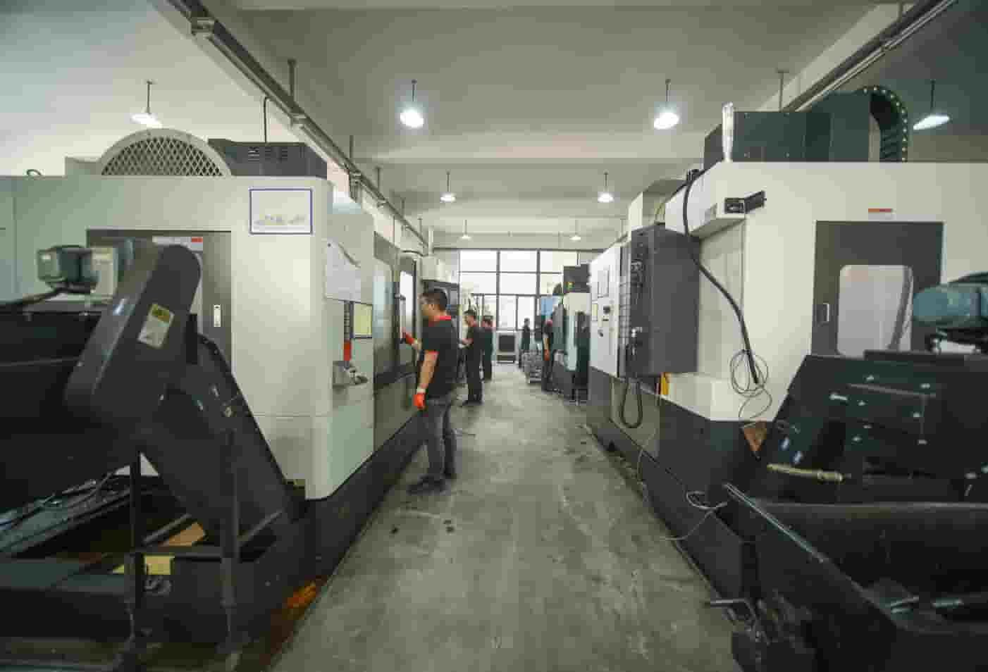 Doosan four-axis precision machining